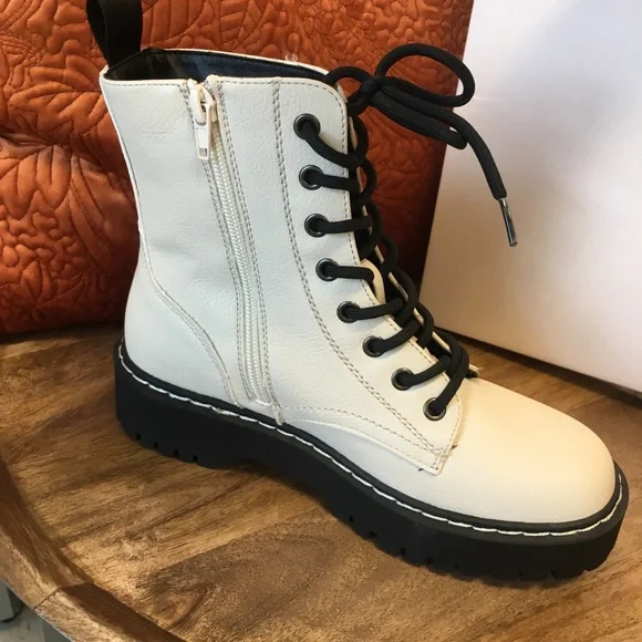 🤍Just In🤍Sincerely Jules Beige Combat Boots 🤍C - Picture 4 of 10